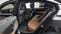 2024 BMW 5-Series 530i xDrive, чёрный — фото 12