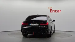 2022 BMW 3-Series 320d M Sport — фото 4