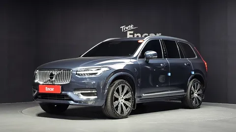 2022 Volvo XC90 B6 Inscription