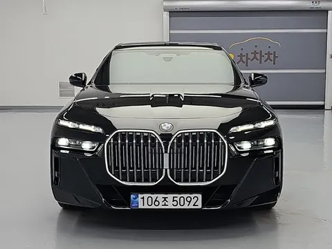 2023 BMW 7-Series 740i sDrive M Sport