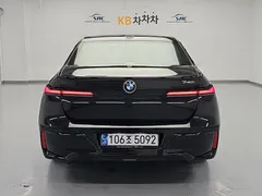 2023 BMW 7-Series 740i sDrive M Sport — фото 2