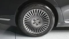2021 Genesis G90 3.8 AWD, чёрный — фото 5