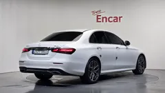 2023 Mercedes-Benz E-Class E220d 4MATIC AMG Line — фото 2