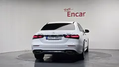 2023 Mercedes-Benz E-Class E220d 4MATIC AMG Line — фото 4