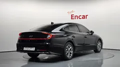 2022 Hyundai Sonata 2.0 — фото 2