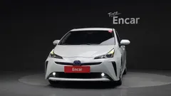 2022 Toyota Prius 1.8, белый — фото 3