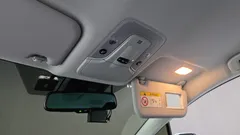 2022 Toyota Prius 1.8, белый — фото 16