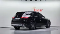 2023 Mercedes-Benz GLC-Class GLC300 4MATIC AMG Line — фото 2