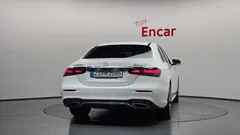 2022 Mercedes-Benz E-Class E220d 4MATIC AMG Line — фото 4