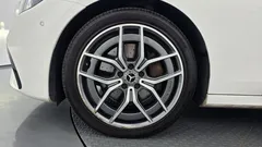 2022 Mercedes-Benz E-Class E220d 4MATIC AMG Line — фото 5