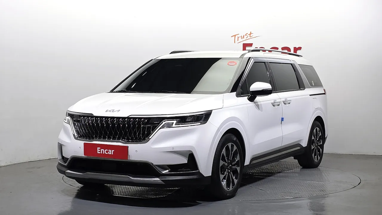 2023 Kia Carnival Diesel 7-Seater Outdoor