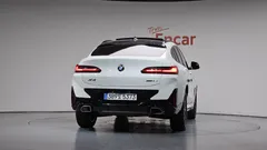 2022 BMW X4 xDrive20i M Sport — фото 4