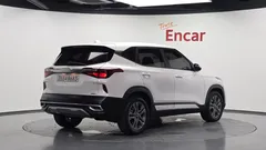 2023 Kia Seltos Gasoline 1.6 Turbo 4WD, белый — фото 2