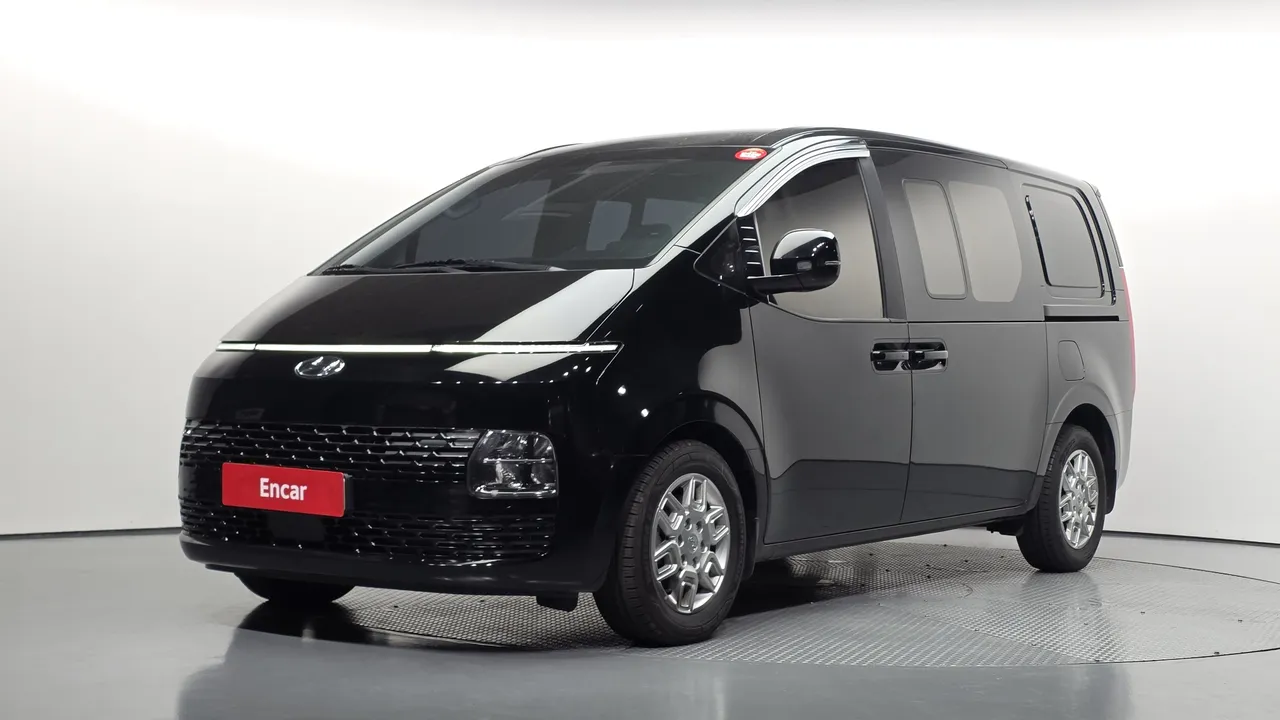 2023 Hyundai Staria Cargo 5-Seater