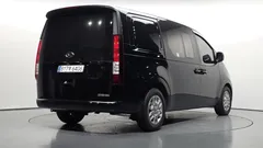 2023 Hyundai Staria Cargo 5-Seater — фото 2