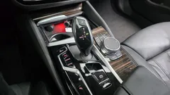 2023 BMW 5-Series 523d Luxury — фото 9