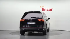 2023 Volkswagen Tiguan 2.0 TDI Prestige — фото 4