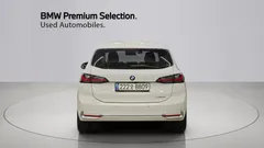 2023 BMW 2-Series 218d Luxury, белый — фото 4