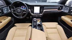 2023 Volvo V60 B5 Ultimate AWD — фото 7