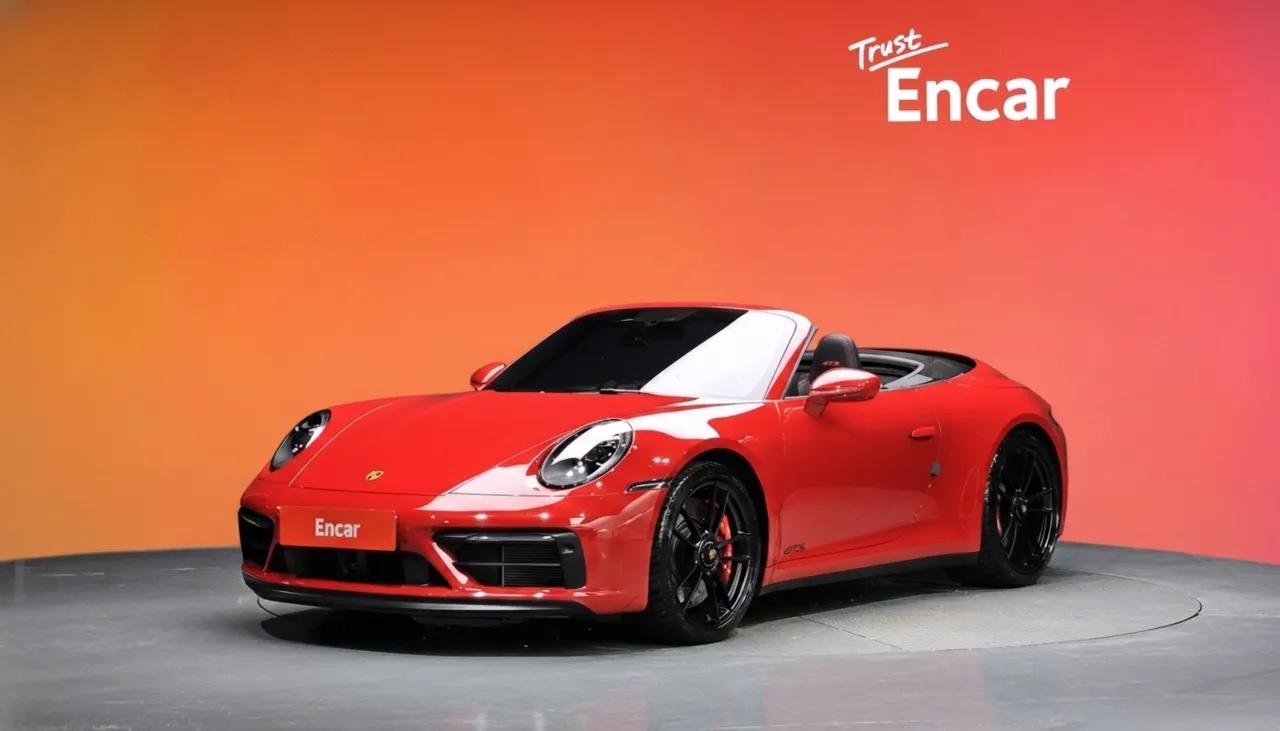 2023 Porsche 911 Carrera 4 GTS Cabriolet