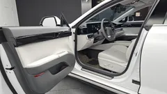2023 Hyundai Grandeur 2,5 Gasoline 2WD — фото 10