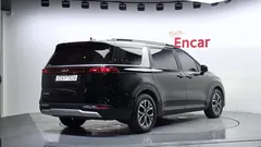 2023 Kia Carnival Diesel 9-Seater Prestige — фото 2