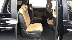 2023 Kia Carnival Diesel 9-Seater Prestige — фото 12