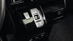 2022 Hyundai Staria Lounge 9-Seater — фото 9