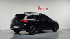 2023 Volkswagen Golf 2.0 TDI Prestige — фото 2