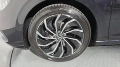 2023 Volkswagen Golf 2.0 TDI Prestige — фото 5