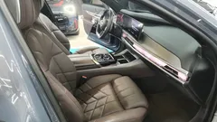 2023 BMW 7-Series 740i sDrive Design Pure Excellence — фото 16