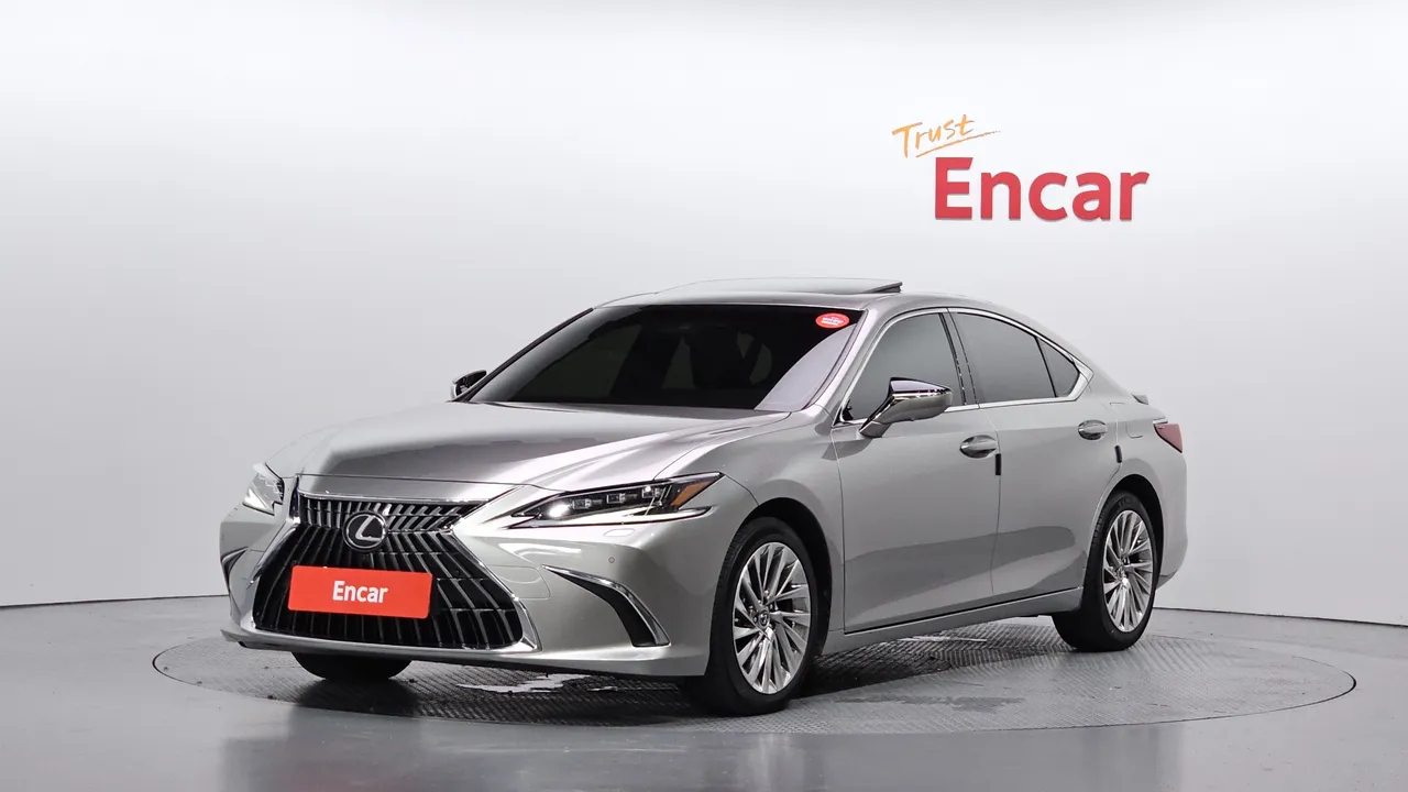 2023 Lexus ES Executive