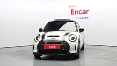 2022 Mini Cooper 5Door Classic — фото 3