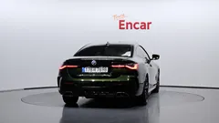 2022 BMW 4-Series M440i xDrive Online Exclusive Coupe — фото 4