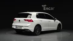 2023 Volkswagen Golf 2.0 TDI Prestige — фото 2