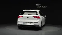 2023 Volkswagen Golf 2.0 TDI Prestige — фото 4