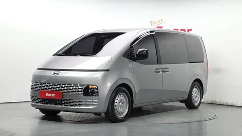 2022 Hyundai Staria Tourer 11-Seater