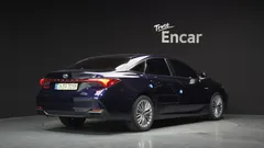 2021 Toyota Avalon 2.5 Hybrid, синий — фото 2