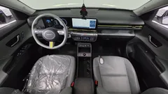 2023 Hyundai Kona Premium, белый — фото 7