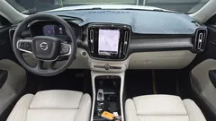 2023 Volvo XC40 B4 Ultimate Bright — фото 7