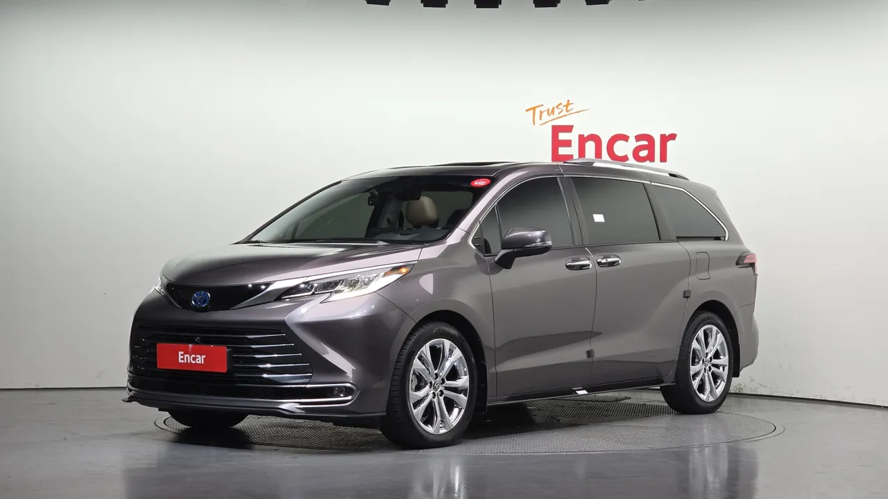 2022 Toyota Sienna 2.5 Hybrid 2WD