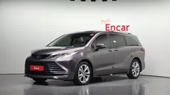 2022 Toyota Sienna 2.5 Hybrid 2WD — фото 1