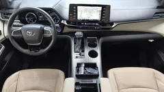 2022 Toyota Sienna 2.5 Hybrid 2WD — фото 7