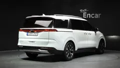 2023 Kia Carnival Diesel 9-Seater Noblesse — фото 2