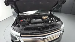 2022 ChevroletGMDaewoo Tahoe 6.2 Dark Knight 4WD, чёрный — фото 6
