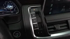 2022 ChevroletGMDaewoo Tahoe 6.2 Dark Knight 4WD, чёрный — фото 9