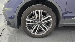 2023 Volkswagen Tiguan 2.0 TSI Prestige — фото 5