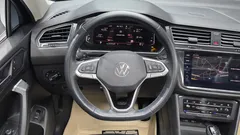 2023 Volkswagen Tiguan 2.0 TSI Prestige — фото 13
