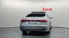 2023 Audi A8 50 TDI Quattro Premium — фото 4