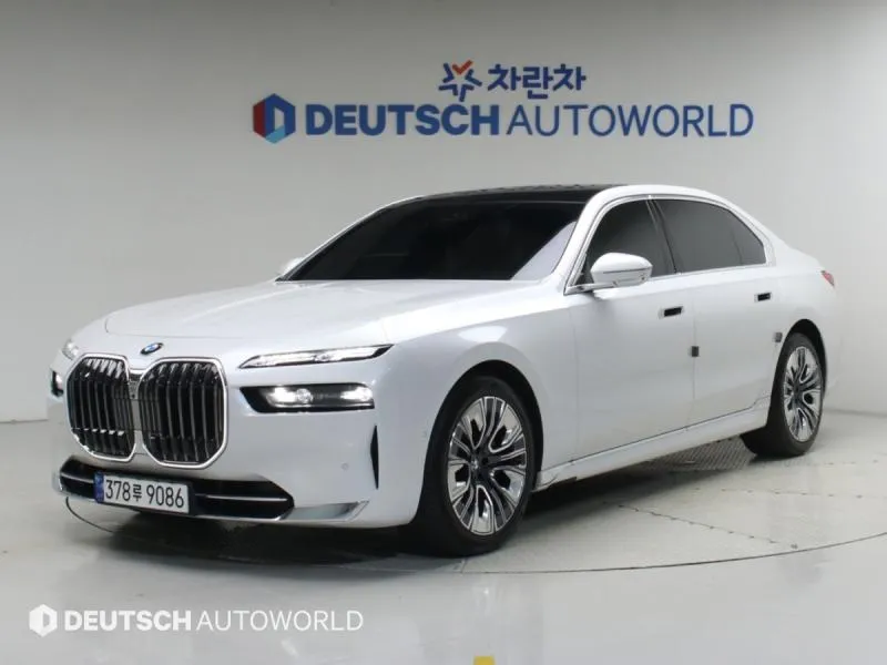 2023 BMW 7-Series 740d xDrive Design Pure Excellence